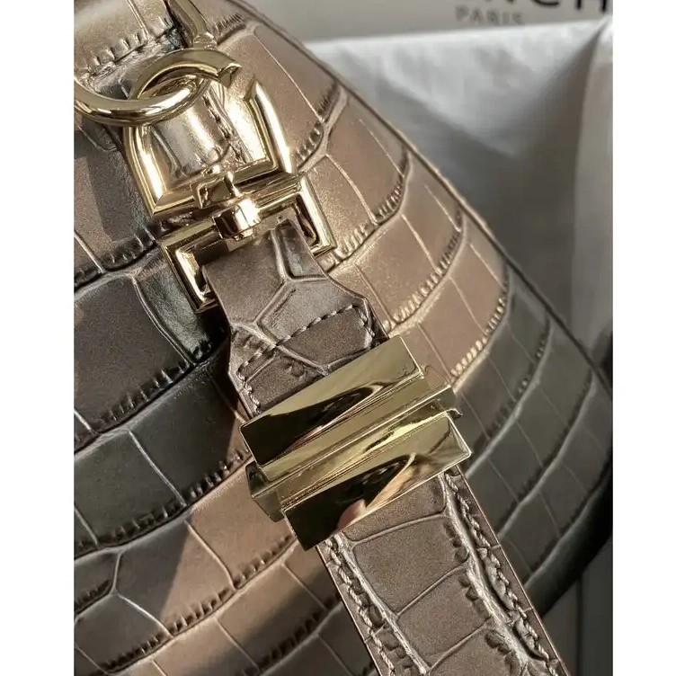 Fashionrep Bag 2203RF0013 Givenchy 0522